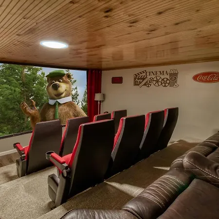 Fun & Games By Honeybearcabins 2Br/1Ba Sleeps 7